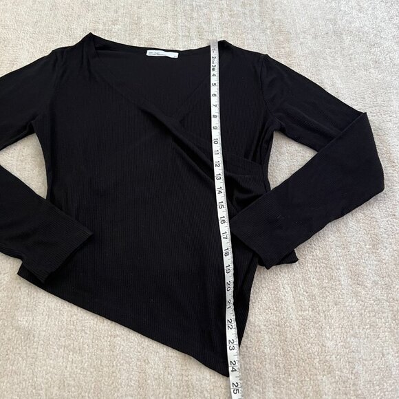 Oak + Fort Long Sleeve Black Faux Wrap Ribbed Knit Top M Asymmetric - Picture 5 of 9